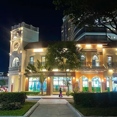 Cozy Bgc Venice Grand Canal Staycation