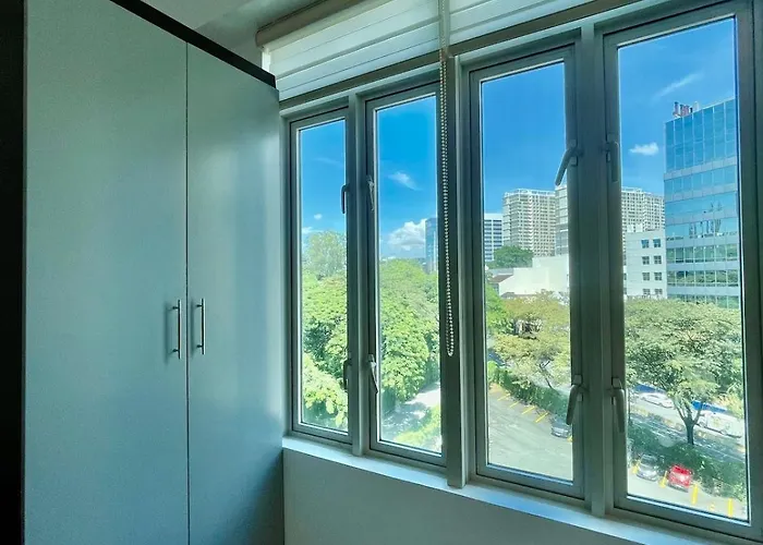 Cozy Bgc Venice Grand Canal Staycation 4* Manila