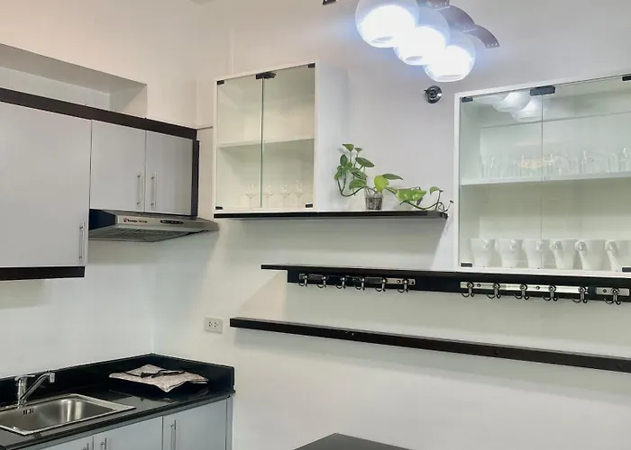 Cozy Bgc Venice Grand Canal Staycation Aparthotel 4*